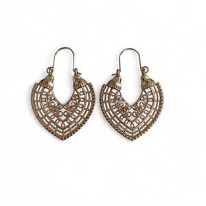 Gold Toned Gold Filigree Earrings - Women Jewelry Never Been Worn - Brand New!